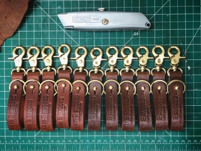 Porte-clés en cuir Raw and Rugged - 4