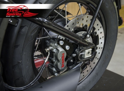 Kit frein arriere Brembo 4 pistons pour Triumph Bobber et Speedmaster 1200 - 3